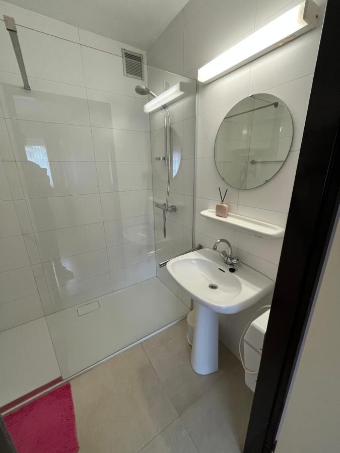 Appartement Frontaal Zeezicht In De Strandjutter *